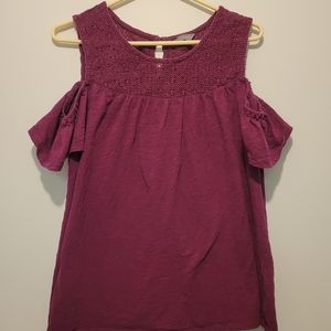 Denver Hayes cold shoulder burgundy size xl